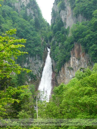 Ryusei-no-taki Falls